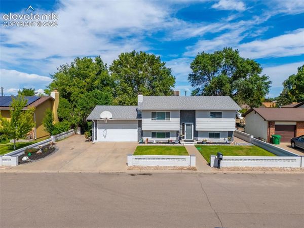 1256 20 1/2 Lane, Pueblo, CO 81006