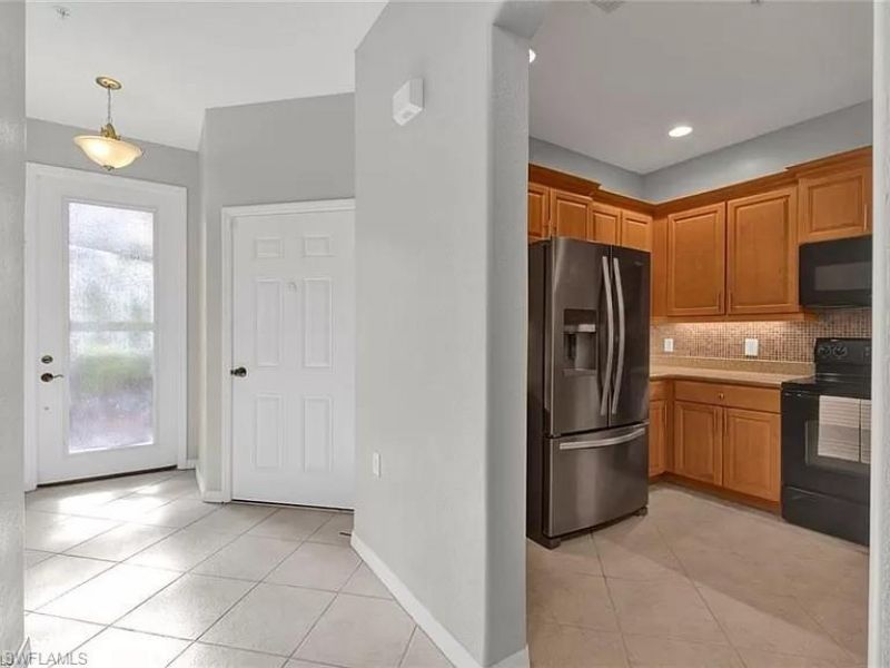 4400 Lazio Way, Unit 202, Fort Myers, FL 33901 Photo