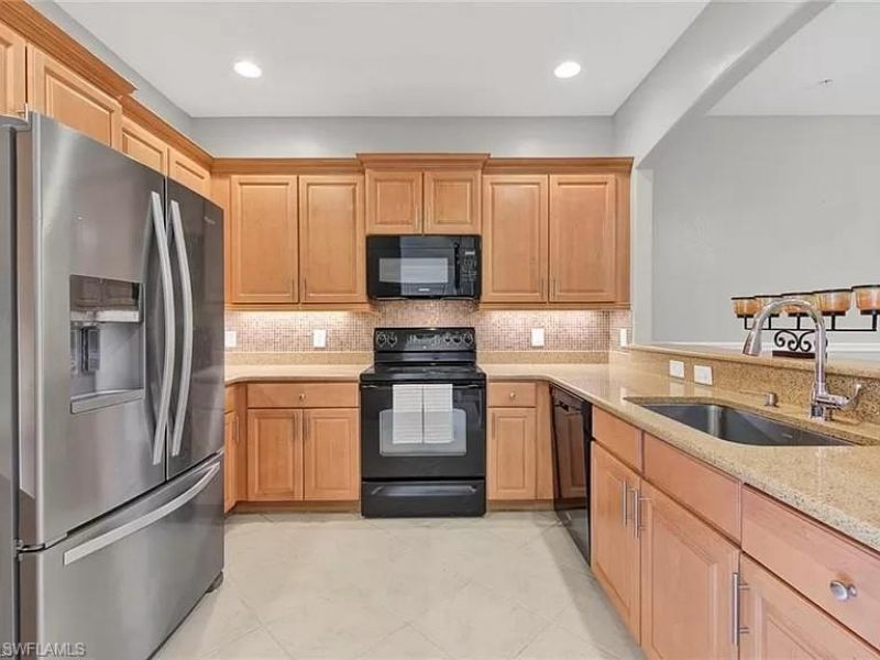 4400 Lazio Way, Unit 202, Fort Myers, FL 33901 Photo