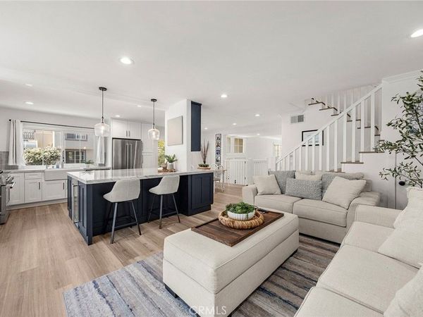 19256 Seabrook Lane , Huntington Beach, CA 92648