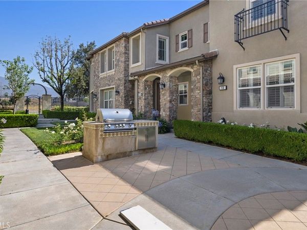 14975 S Highland Avenue , Unit 13, Fontana, CA 92336