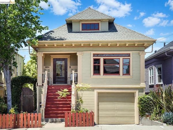 3863 West St , Oakland, CA 94608