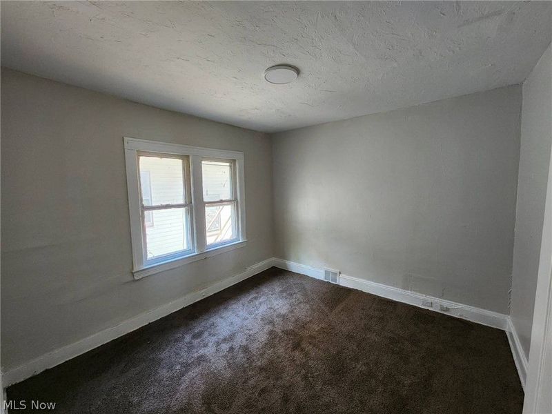 974 Eddy Road, Cleveland, OH 44108 Photo 10