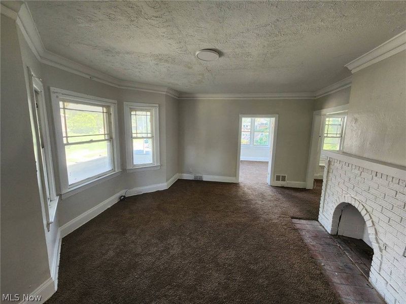 974 Eddy Road, Cleveland, OH 44108 Photo 2