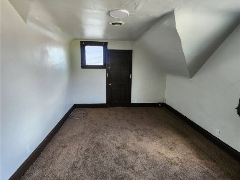 974 Eddy Road, Cleveland, OH 44108 Photo 29