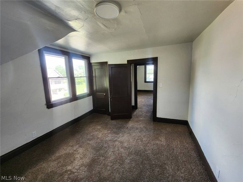 974 Eddy Road, Cleveland, OH 44108 Photo 30