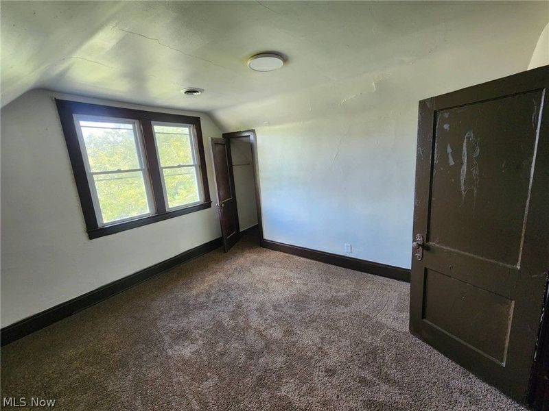 974 Eddy Road, Cleveland, OH 44108 Photo 33