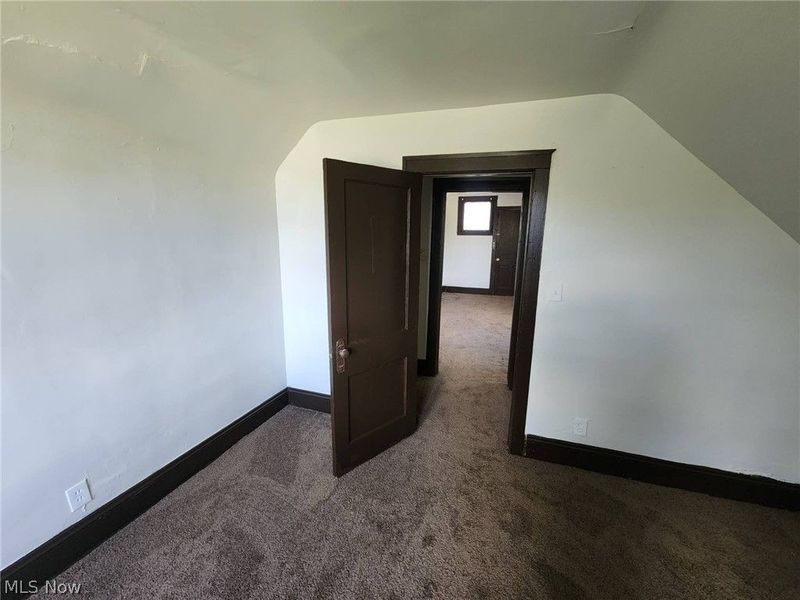974 Eddy Road, Cleveland, OH 44108 Photo 34