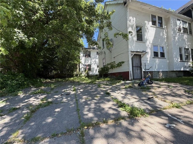 974 Eddy Road, Cleveland, OH 44108 Photo 41