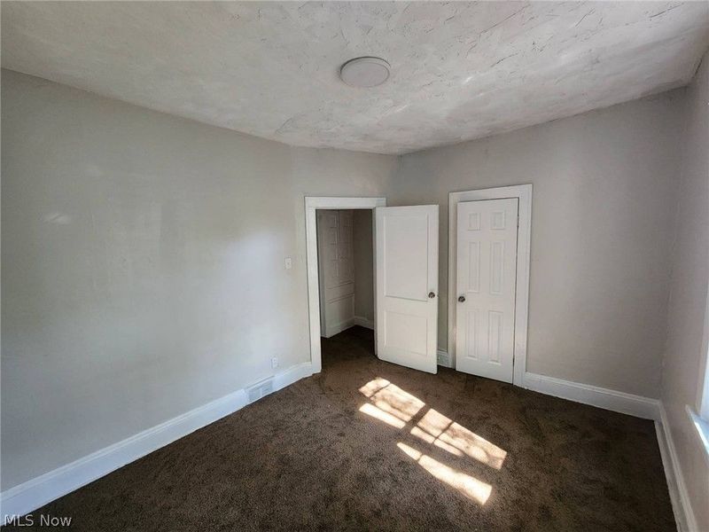 974 Eddy Road, Cleveland, OH 44108 Photo 7