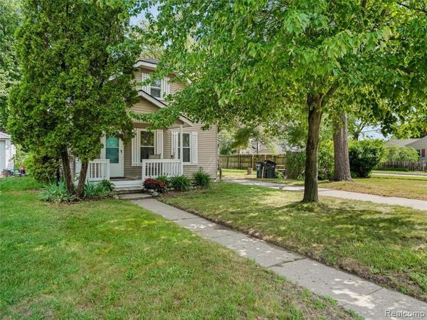 2330 Wiltshire Road , Berkley, MI 48072
