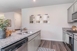 173 Homestead Way  photo 4