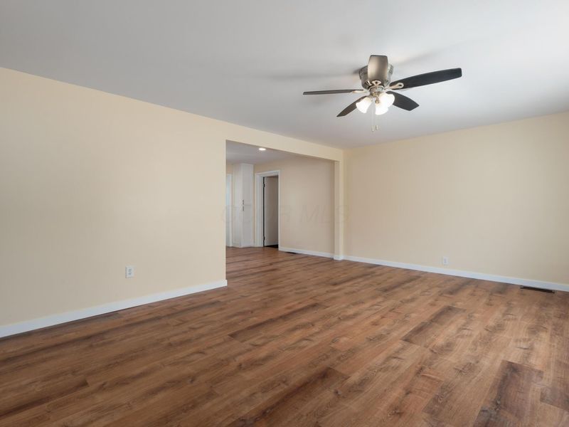 306 S Main Street , Williamsport, OH 43164 Photo 9