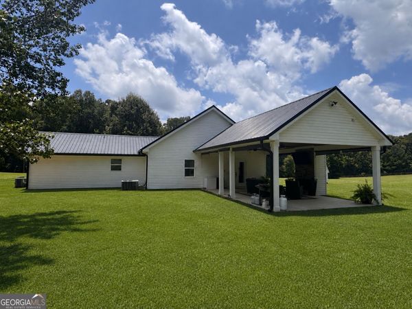 137 Lynch Road, Brooks, GA 30205