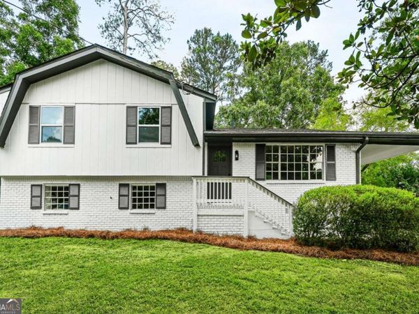 8276 San Jose Trail, Jonesboro, GA 30236