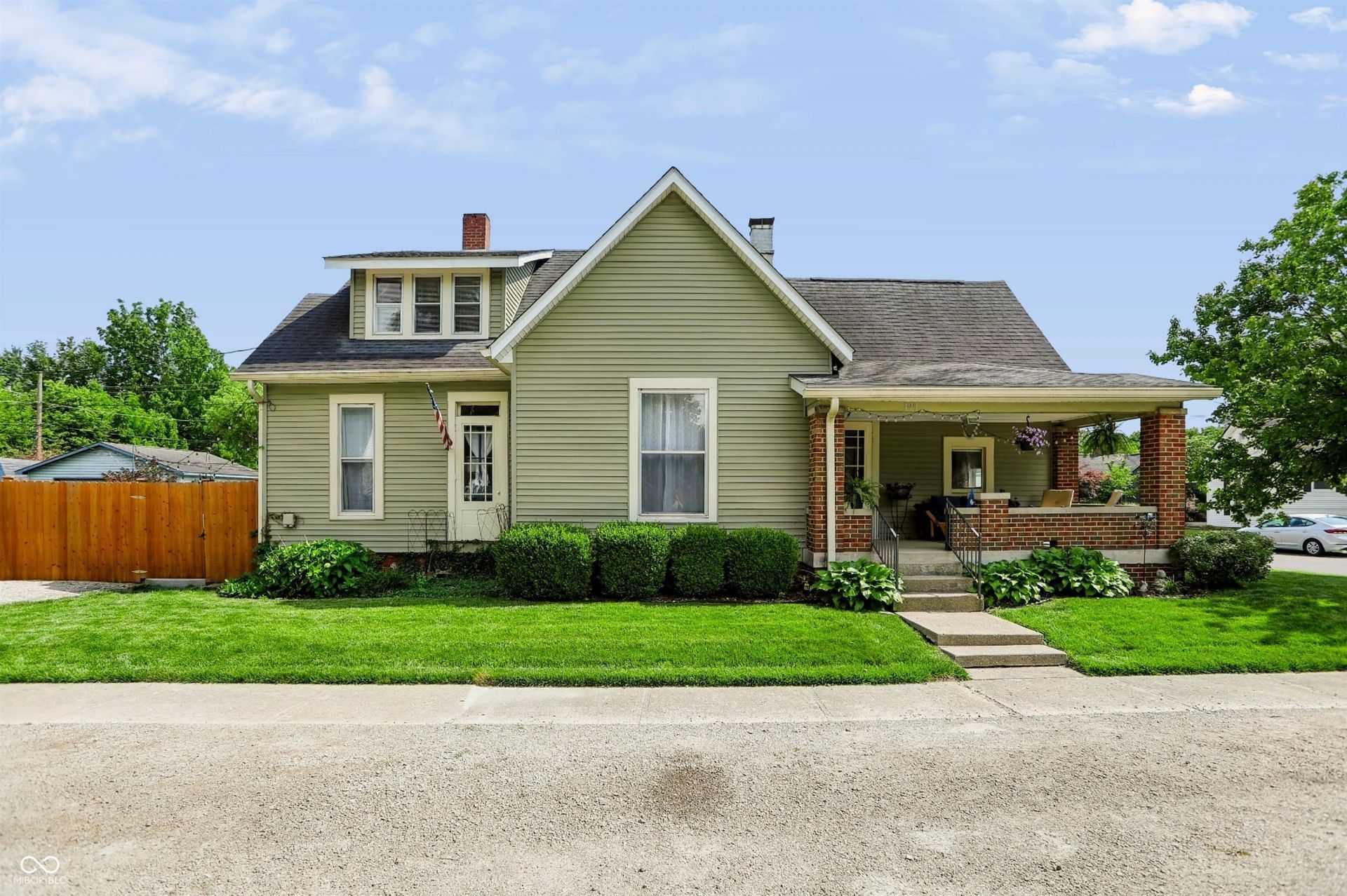 399 W Adams Street, Franklin, IN 46131 Main Photo