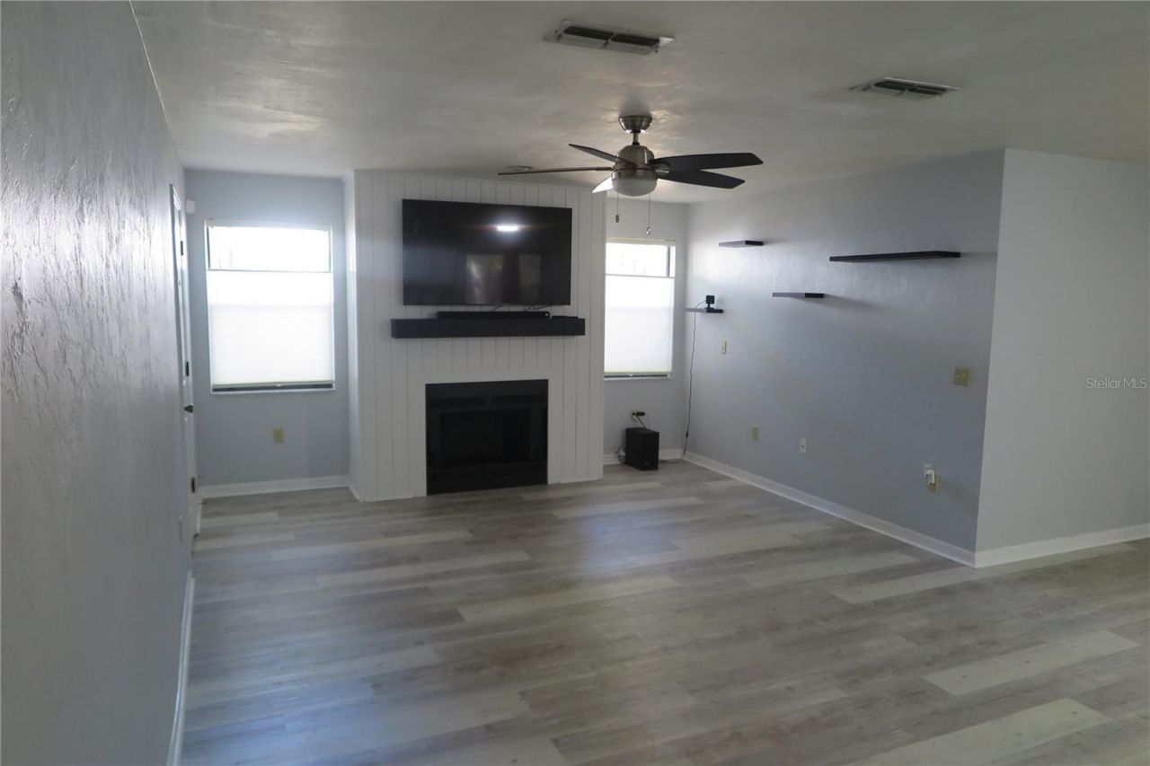 8215 SW 47th Road , Gainesville, FL 32608 Photo
