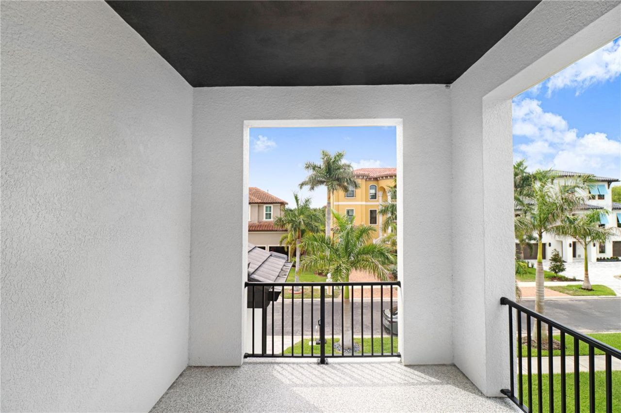 6104 Lagomar Lane, Apollo Beach, FL 33572 Photo