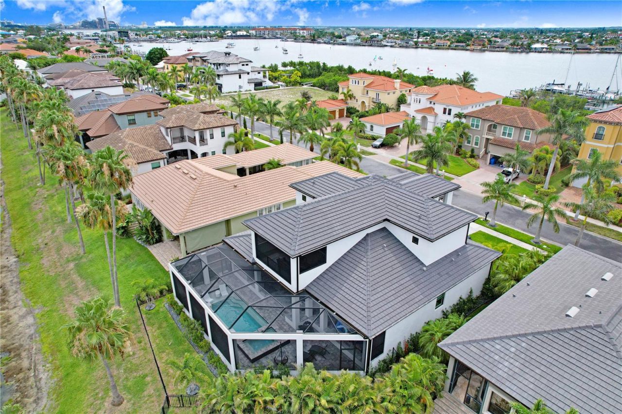 6104 Lagomar Lane, Apollo Beach, FL 33572 Photo
