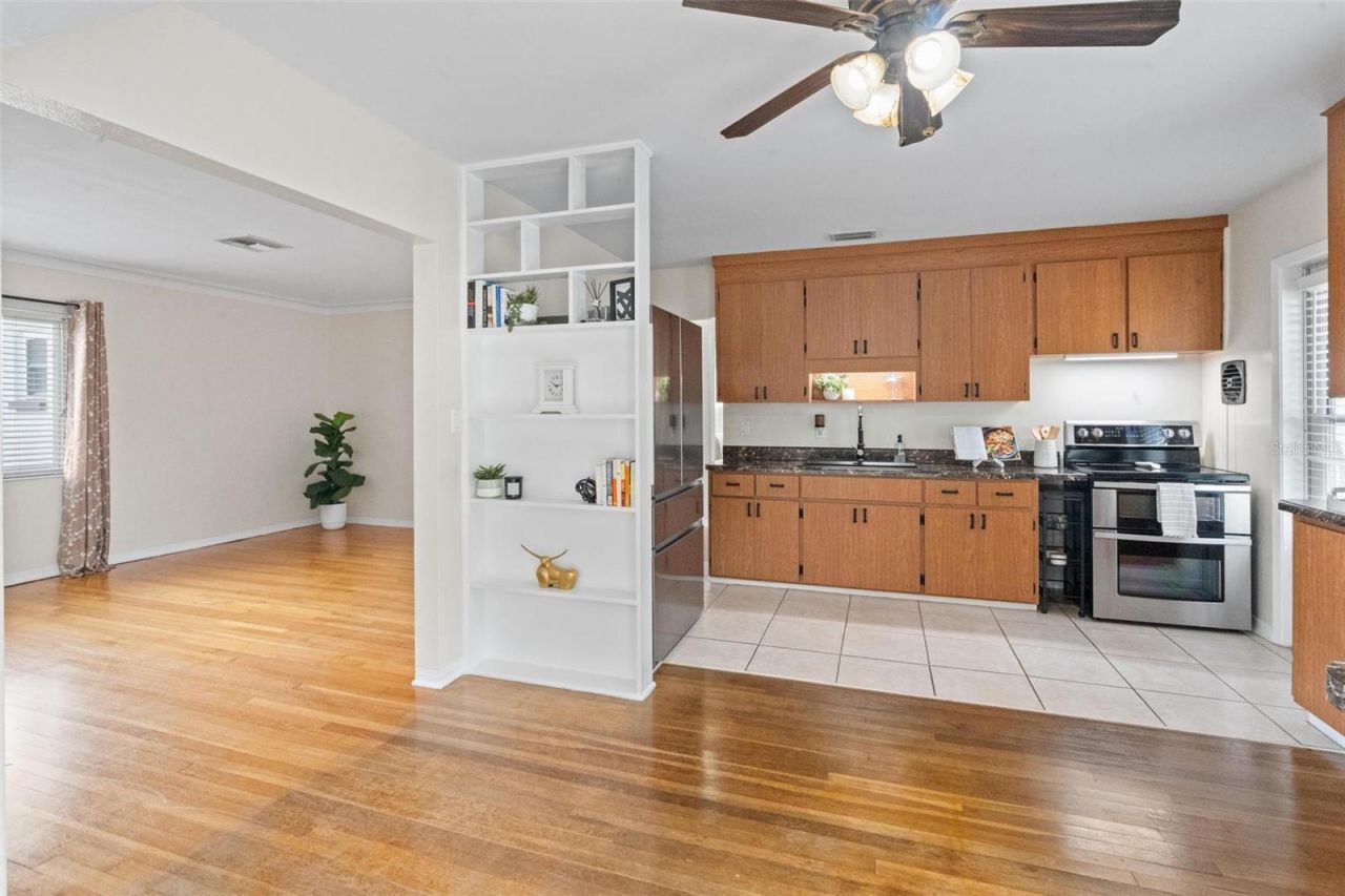 3712 30th Avenue N, Saint Petersburg, FL 33713 Photo