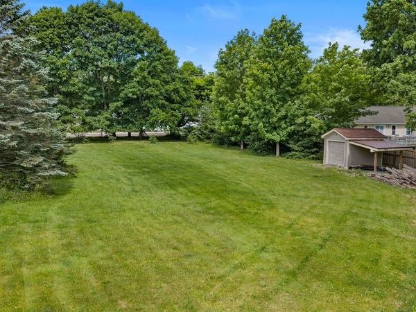 3489 Creek Road, Youngstown, NY 14174