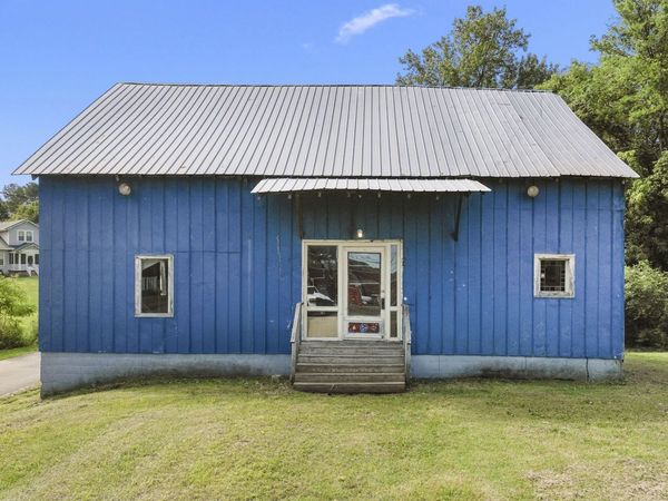 108 Hinkle Hill St E, Bell Buckle, TN 37020