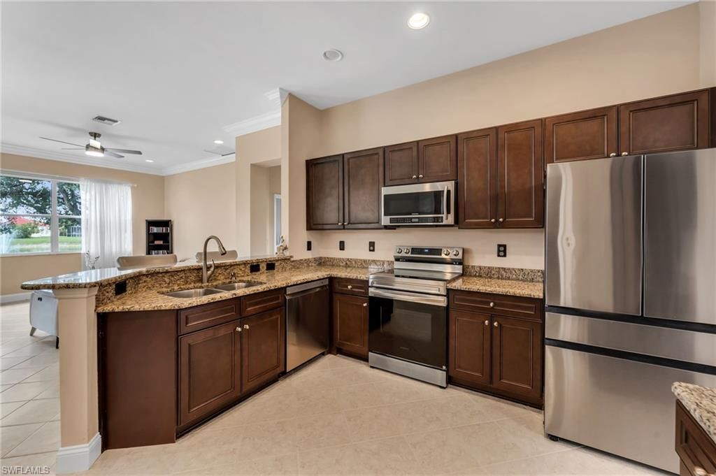 934 Tropical Bay Ct, Naples, FL 34120 Photo