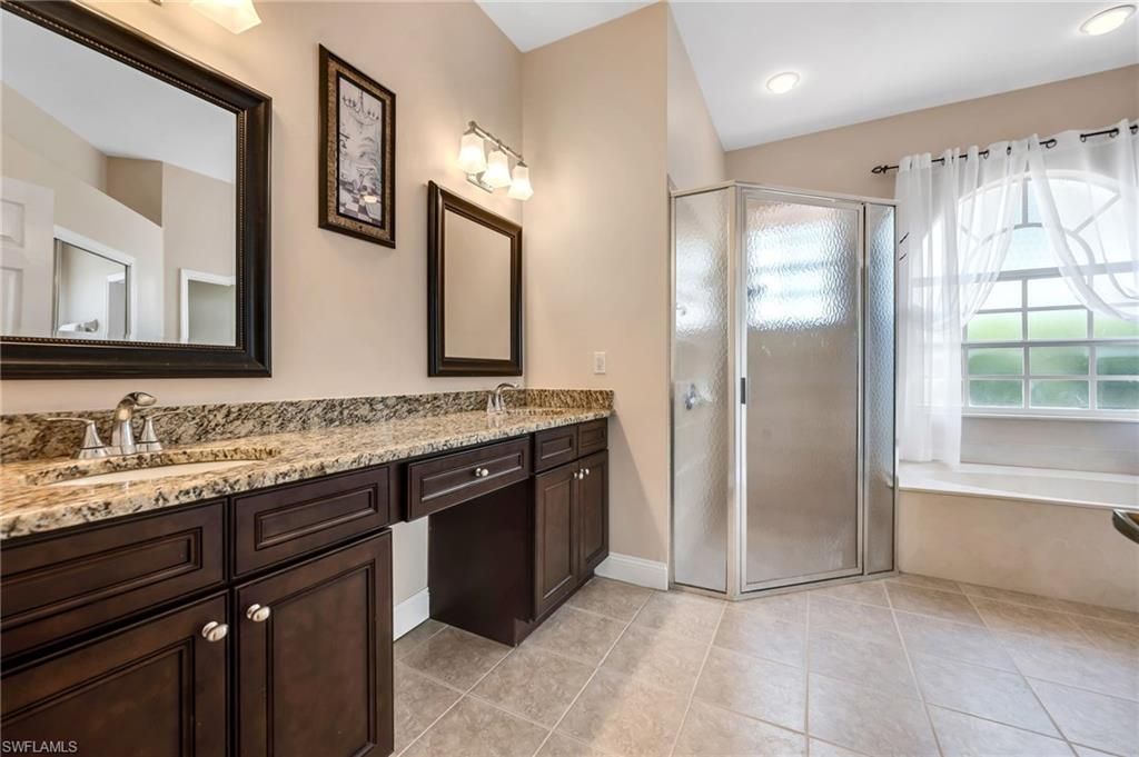 934 Tropical Bay Ct, Naples, FL 34120 Photo
