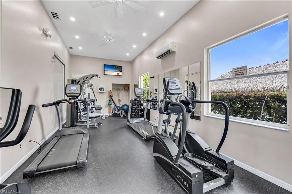934 Tropical Bay Ct, Naples, FL 34120 Photo