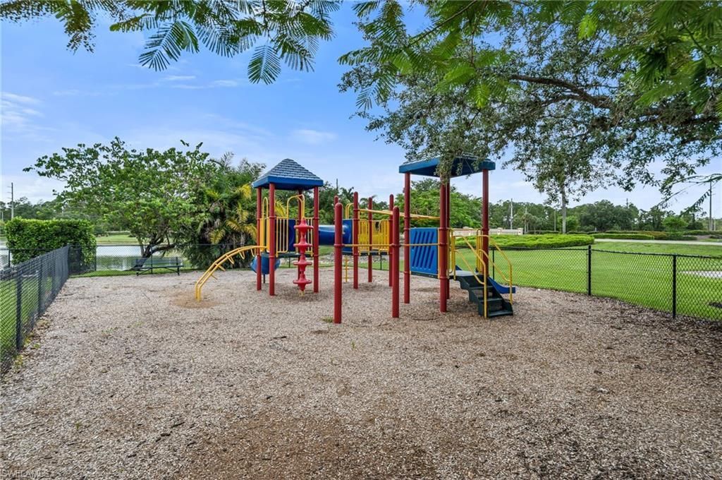 934 Tropical Bay Ct, Naples, FL 34120 Photo