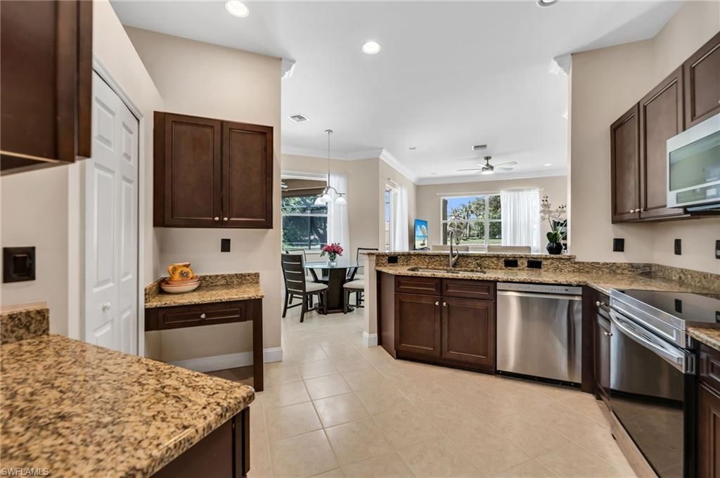 934 Tropical Bay Ct, Naples, FL 34120 Photo
