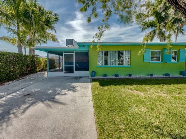 2567 Cay CV , MATLACHA, FL 33993