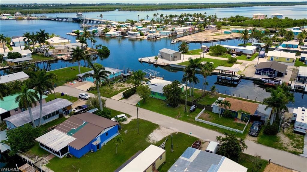 2567 Cay Cv, Matlacha, FL 33993 Photo