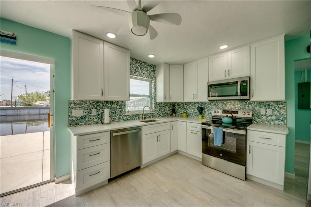 2567 Cay Cv, Matlacha, FL 33993 Photo