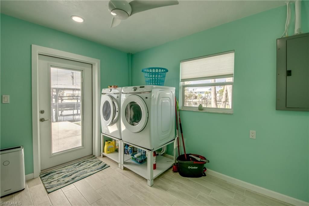 2567 Cay Cv, Matlacha, FL 33993 Photo