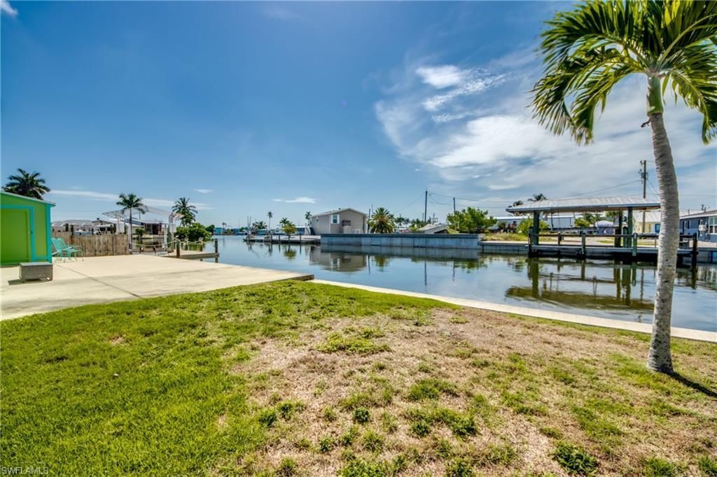 2567 Cay Cv, Matlacha, FL 33993 Photo