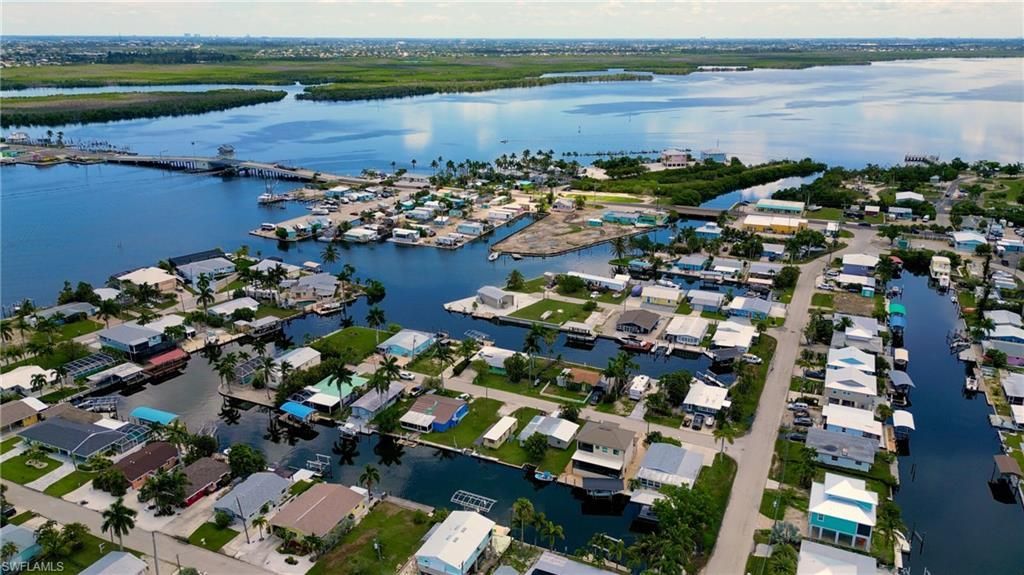 2567 Cay Cv, Matlacha, FL 33993 Photo