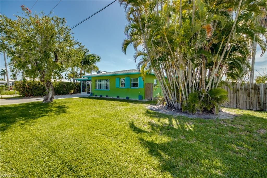 2567 Cay Cv, Matlacha, FL 33993 Photo
