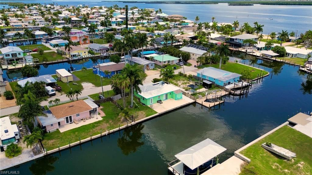 2567 Cay Cv, Matlacha, FL 33993 Photo