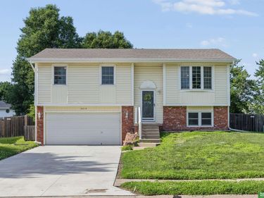 3312 Schuemann Drive, Bellevue, NE 68123