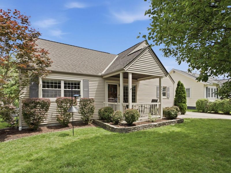 2490 Vassar Place , Columbus, OH 43221 Photo 2