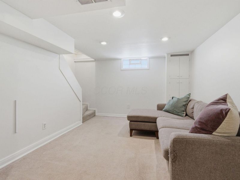 2490 Vassar Place , Columbus, OH 43221 Photo 43