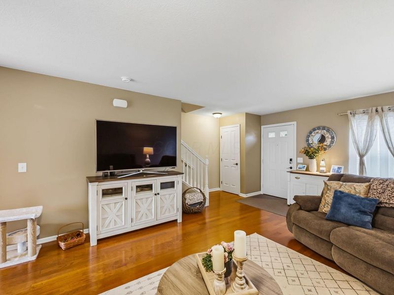 6403 Walnut Fork Drive, Westerville, OH 43081 Photo 4