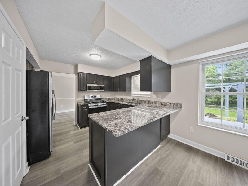 340 Maple Avenue , Pickerington, OH 43147 Photo 13