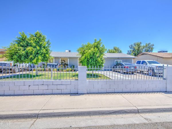 8713 W OSBORN Road, Phoenix, AZ 85037