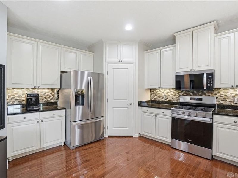 6856 Paragon Road, Washington Township, OH 45459 Photo 7