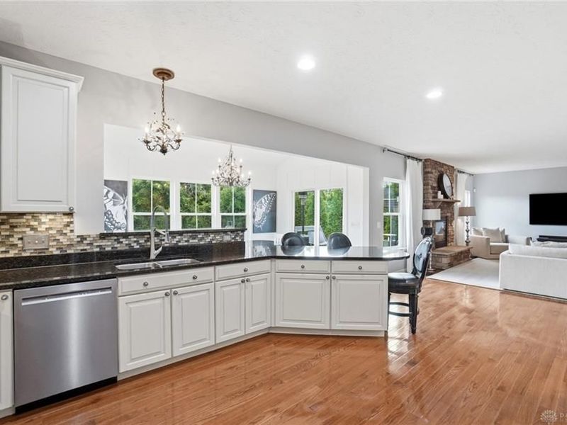 6856 Paragon Road, Washington Township, OH 45459 Photo 9