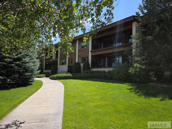 457 Parkway Circle, IDAHO FALLS, ID 83401
