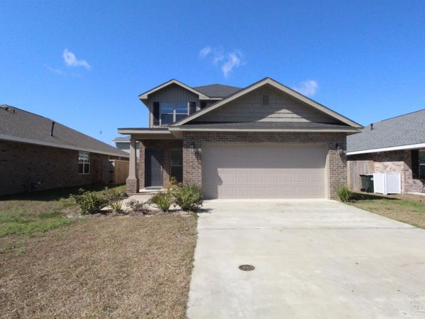 3865 Sandspur Ln, Pensacola, FL 32507