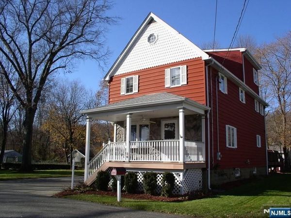 26 Grandview Avenue, OAKLAND, NJ 07436
